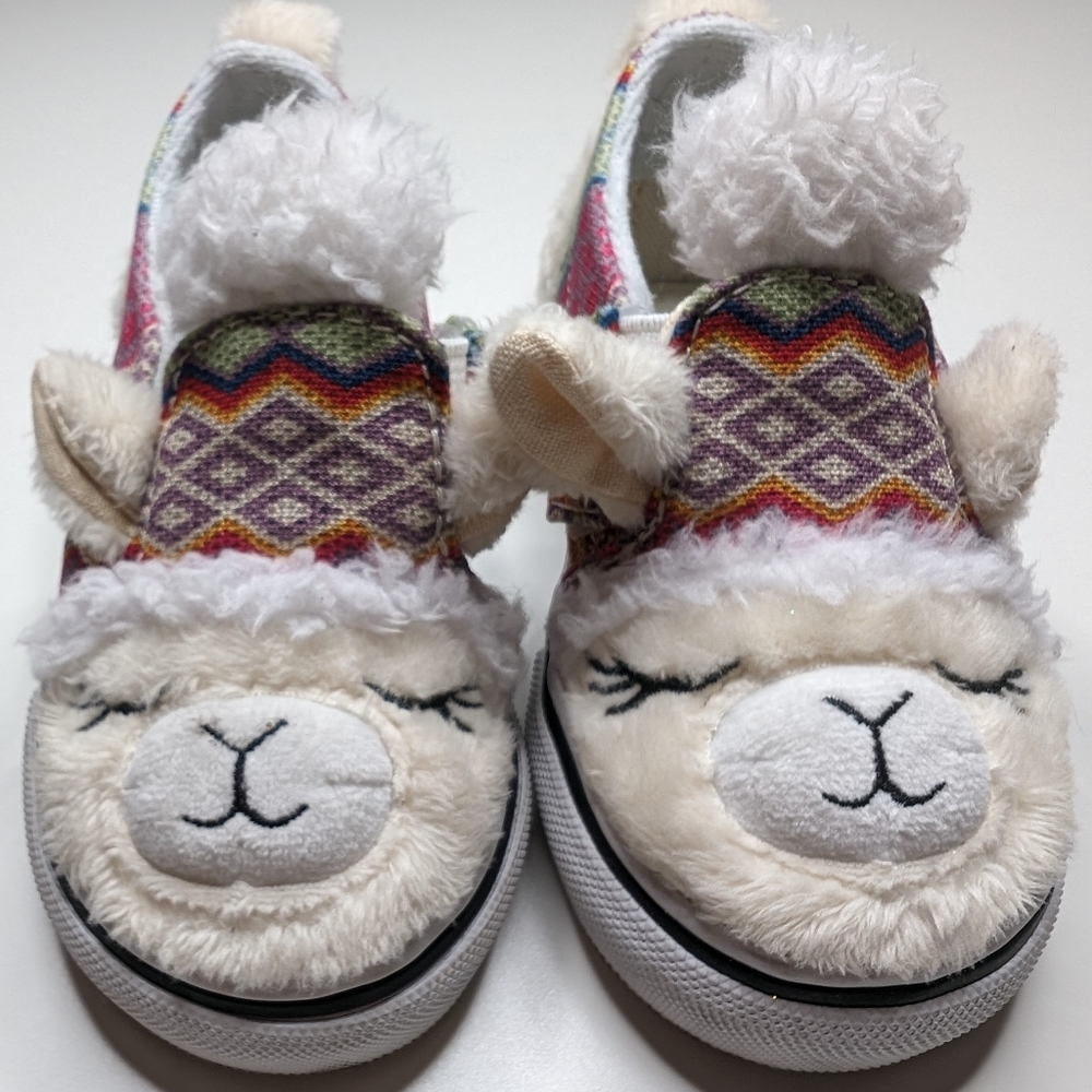 Llama toddler vans